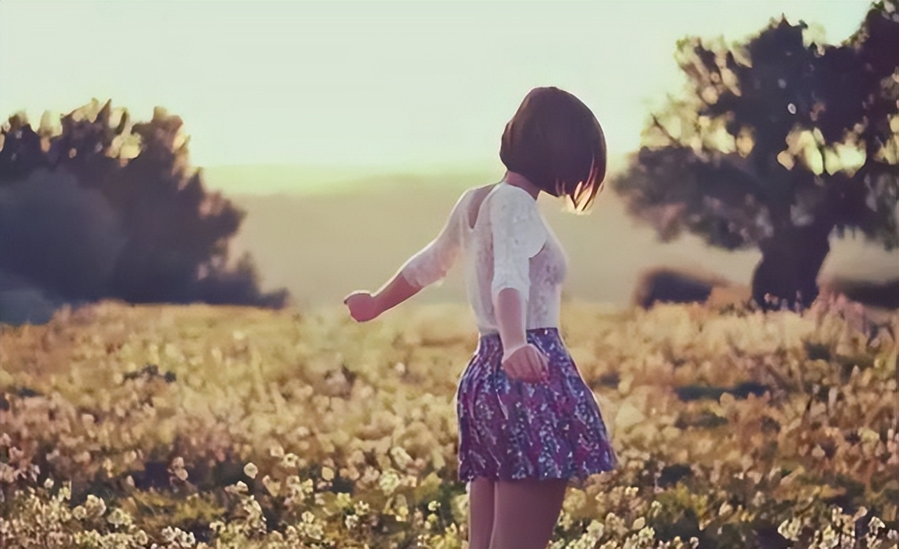 一个女人毁掉了自己的幸福生活,女人过得好不好朋友圈可以看出来