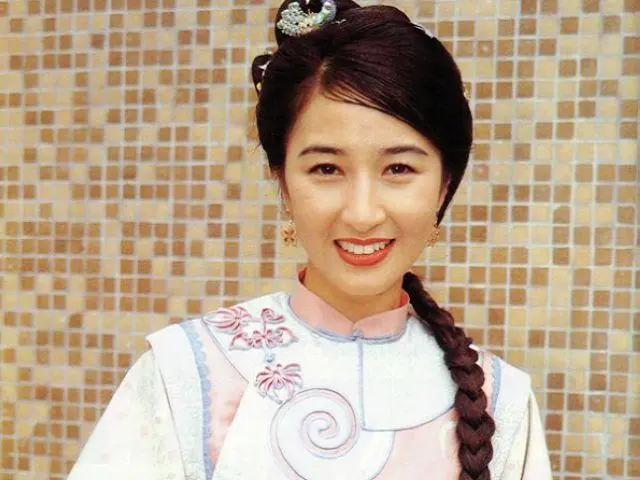 荷姐时尚女装,荷姐近期发表的作品