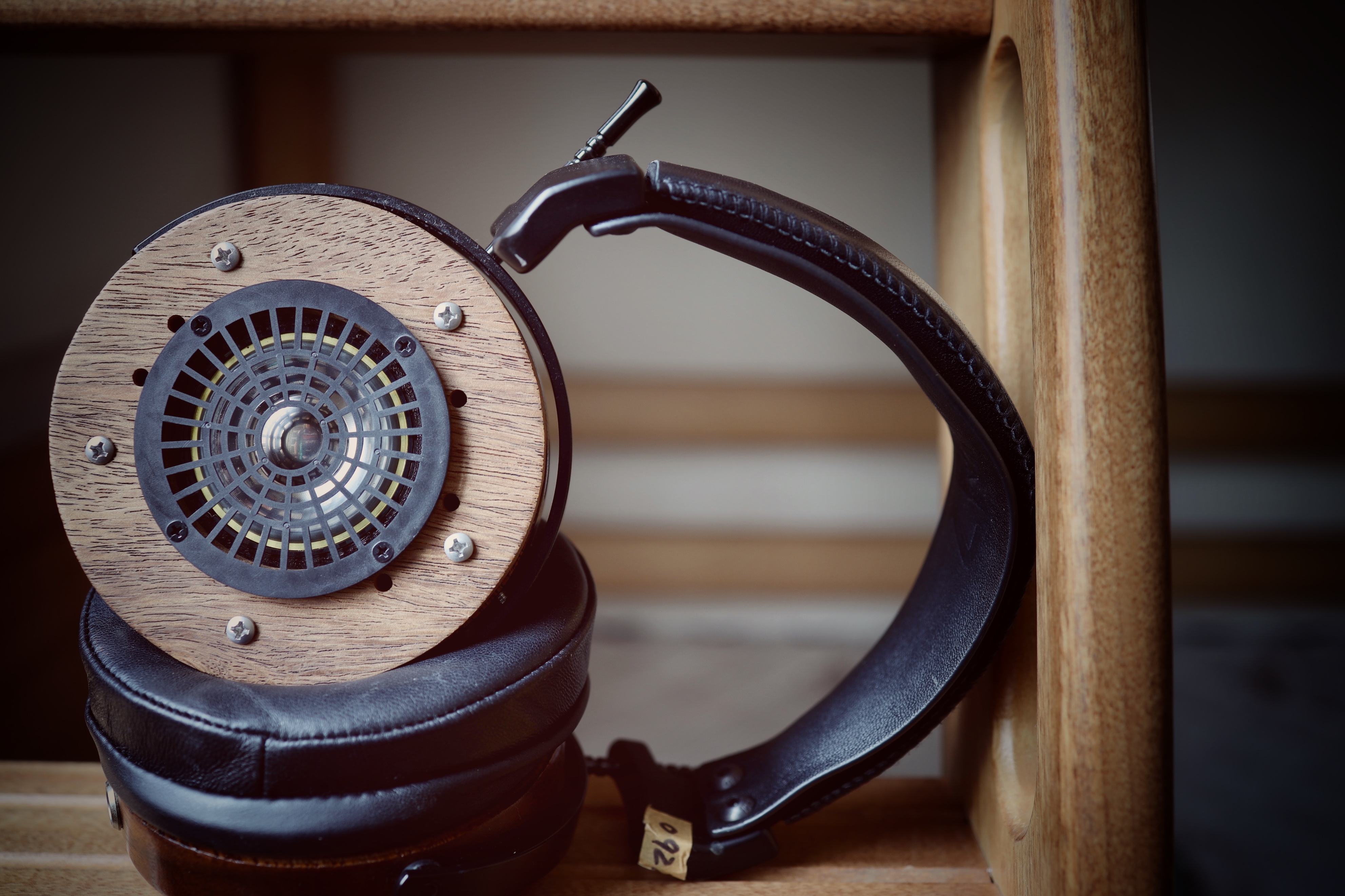 三百块钱好用耳机,三百块音质好的蓝牙耳机