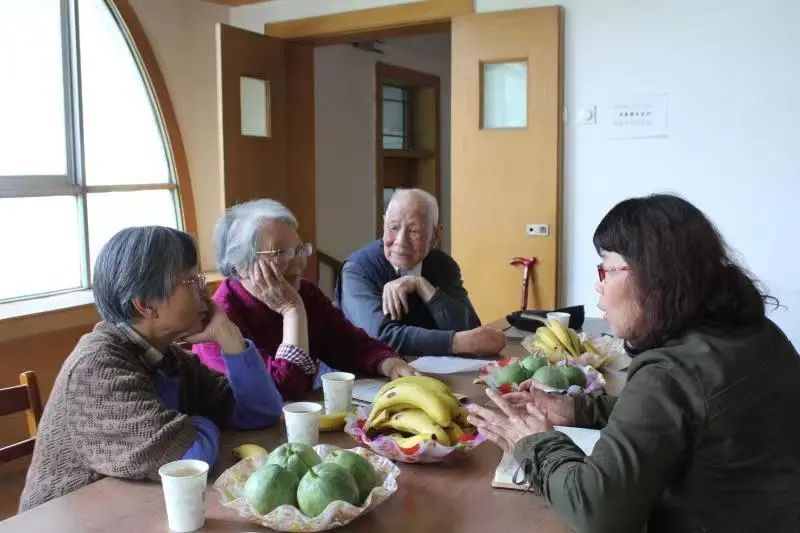 “1978年，从延安大学拉回二十多卡车图书文献”