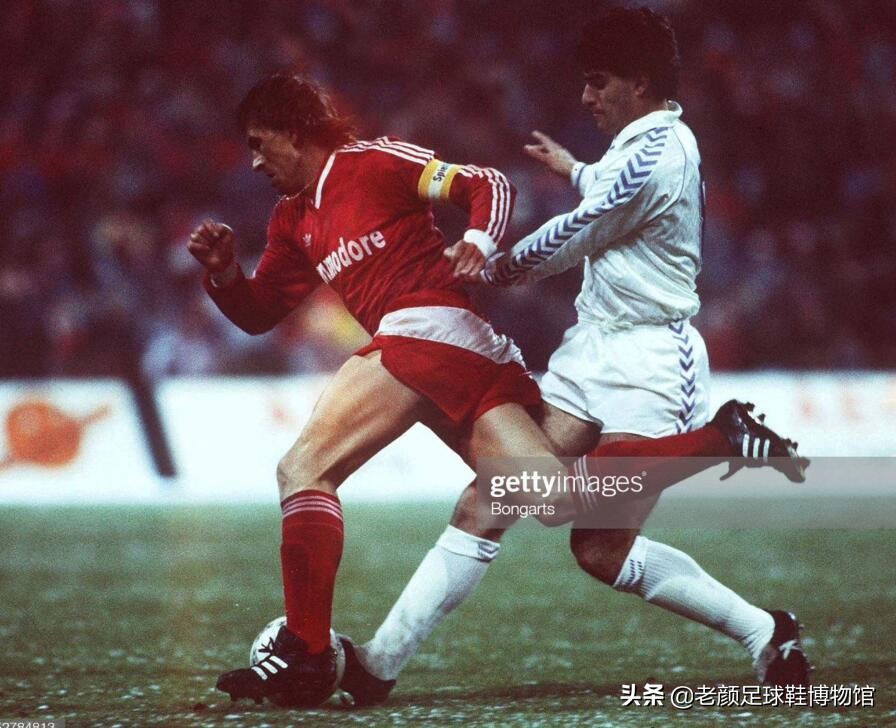 菲戈跑男穿的运动鞋,菲戈职业生涯穿过的足球鞋