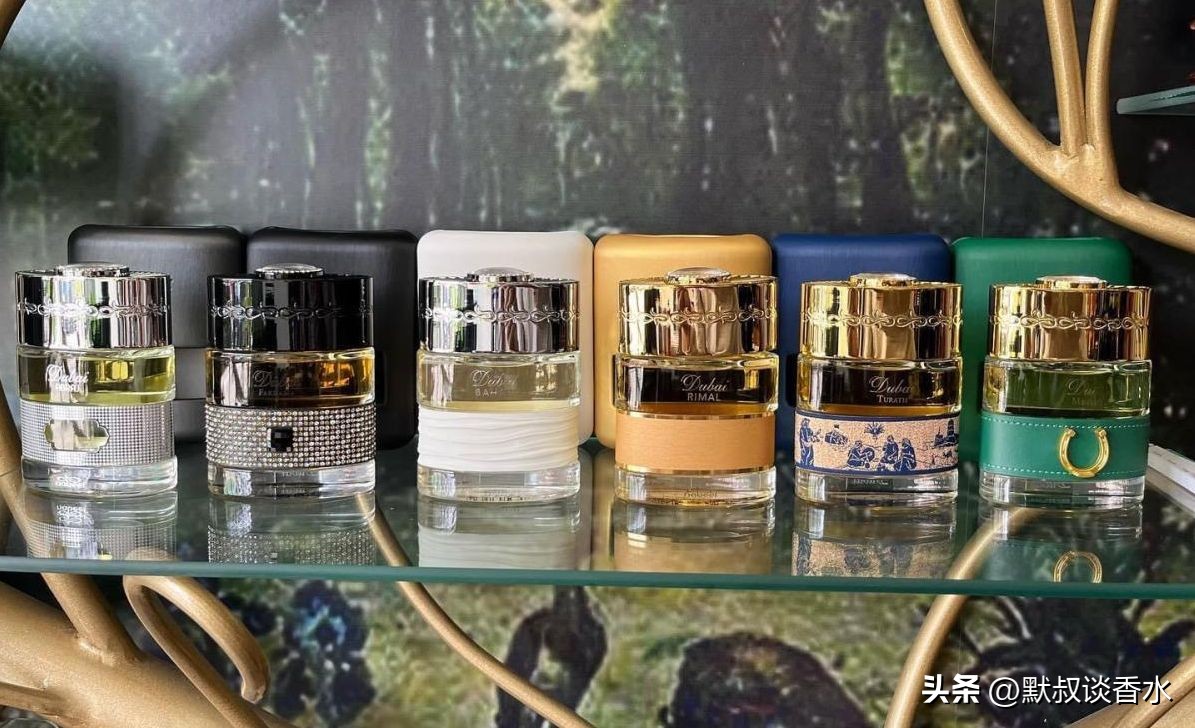 十分复杂多彩的玫瑰香料堆丨迪拜精神玫瑰Fakhama