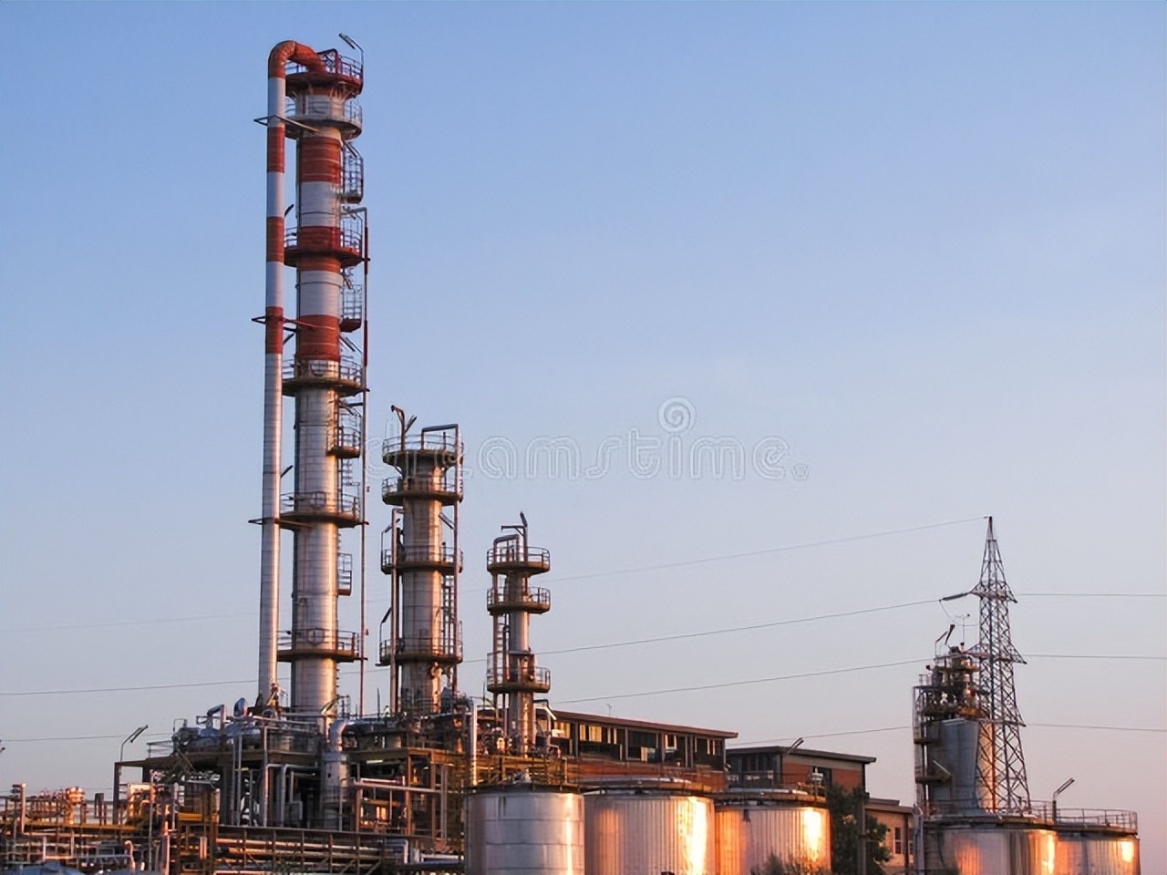 煤焦油，白油，环烷油之间的区别？白油属于植物油燃料油吗？