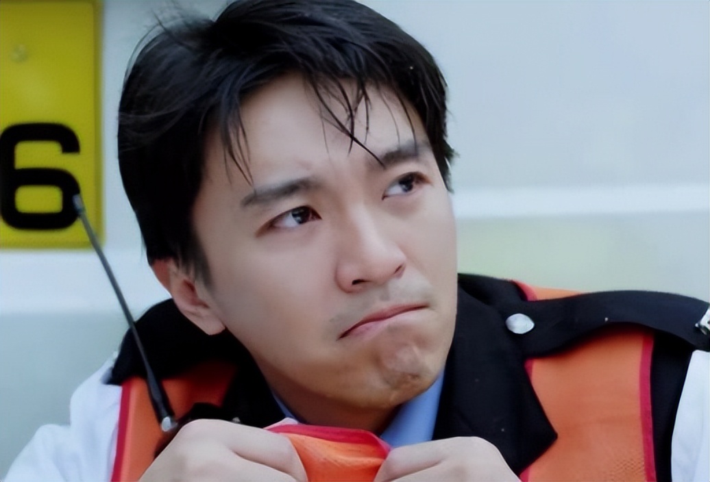 辜负几任女友，“渣男”周星驰最爱的只一人，电影里总有她的影子