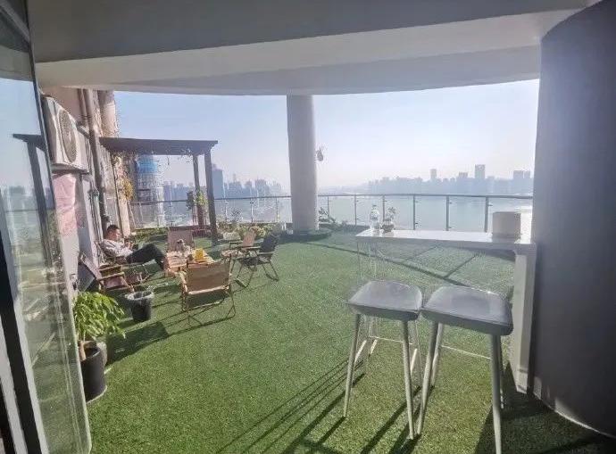 “写网文发现忠实粉丝竟是闺蜜?”哈哈哈哈哈感天动地姐妹情!