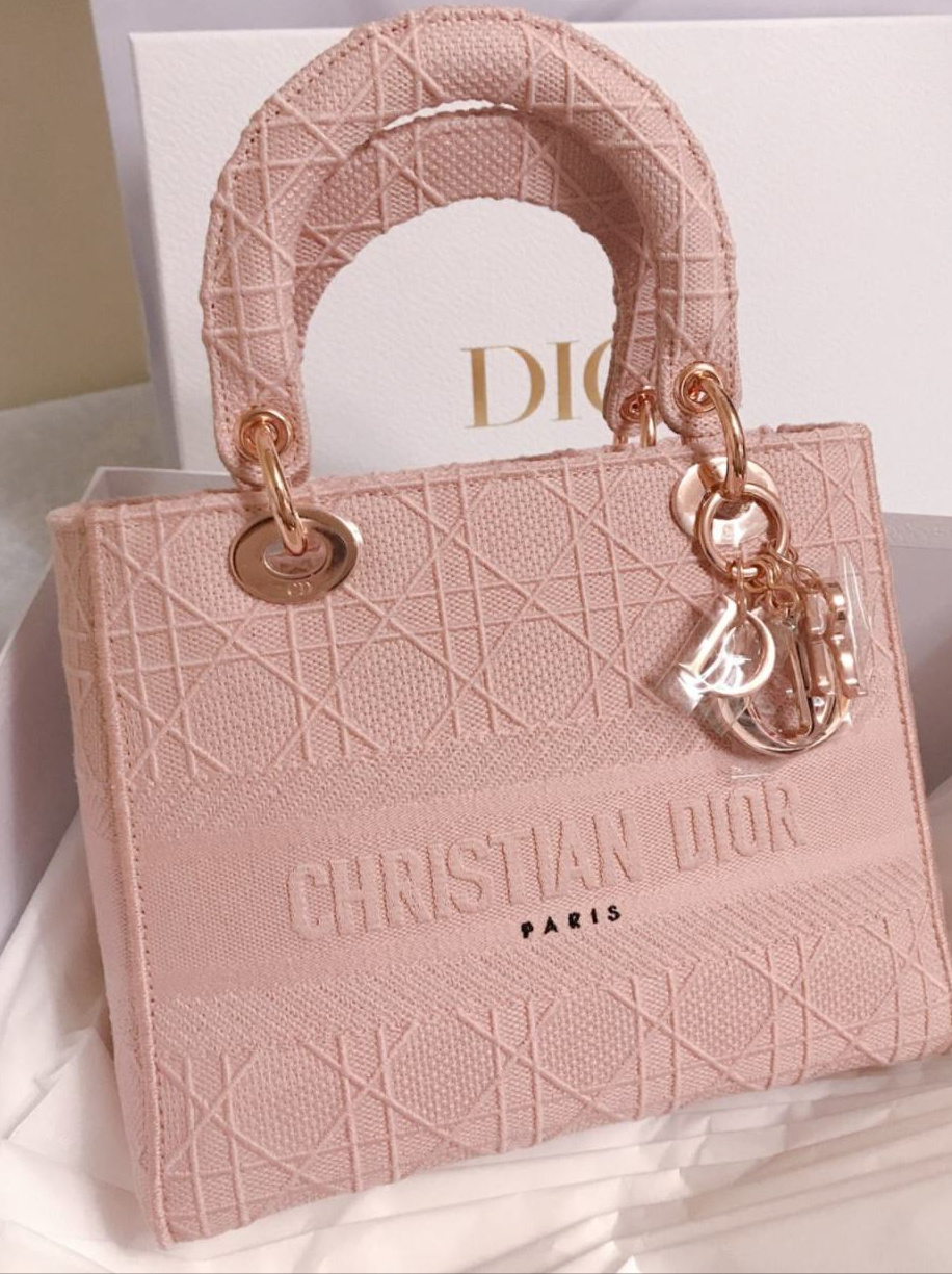 实用女包包品牌推荐,最值得买的三个品牌包包