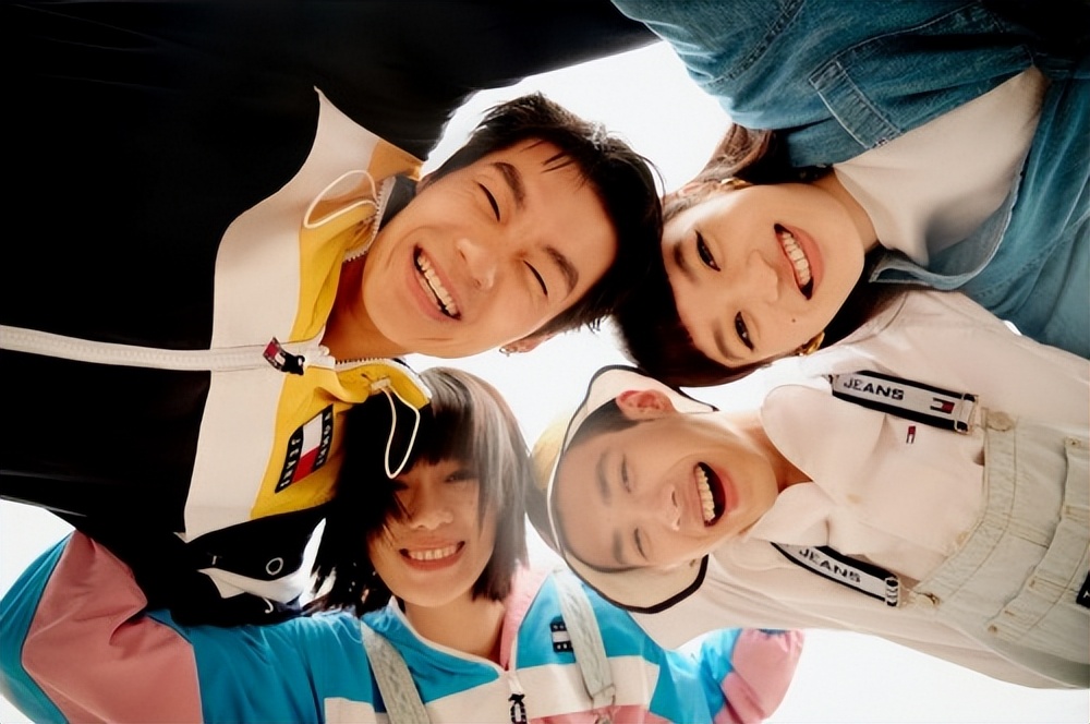 tommyjeans鐢疯鏃跺皻閫忔皵,tommyjeans鐢疯2020鏄ュ楂樺府