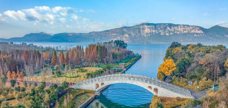 老挝*民报人**网站刊文盛赞昆明已成为世界向往之城