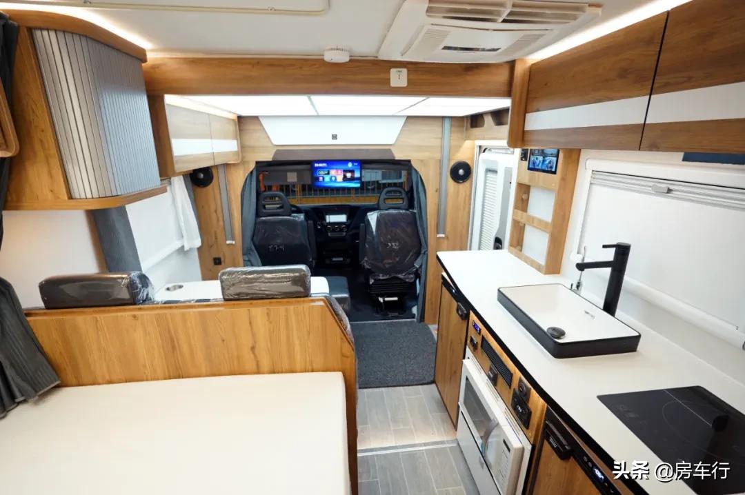 房车中的三大顶级豪华品牌,依维柯房车十大品牌