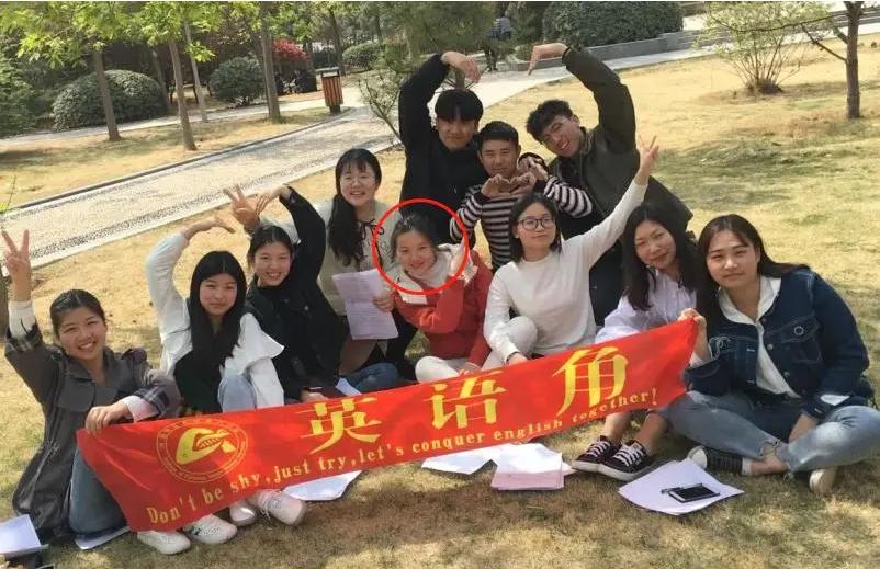 最牛专科生曹晓洁的视频,最牛专科生曹晓洁在江西哪所学校