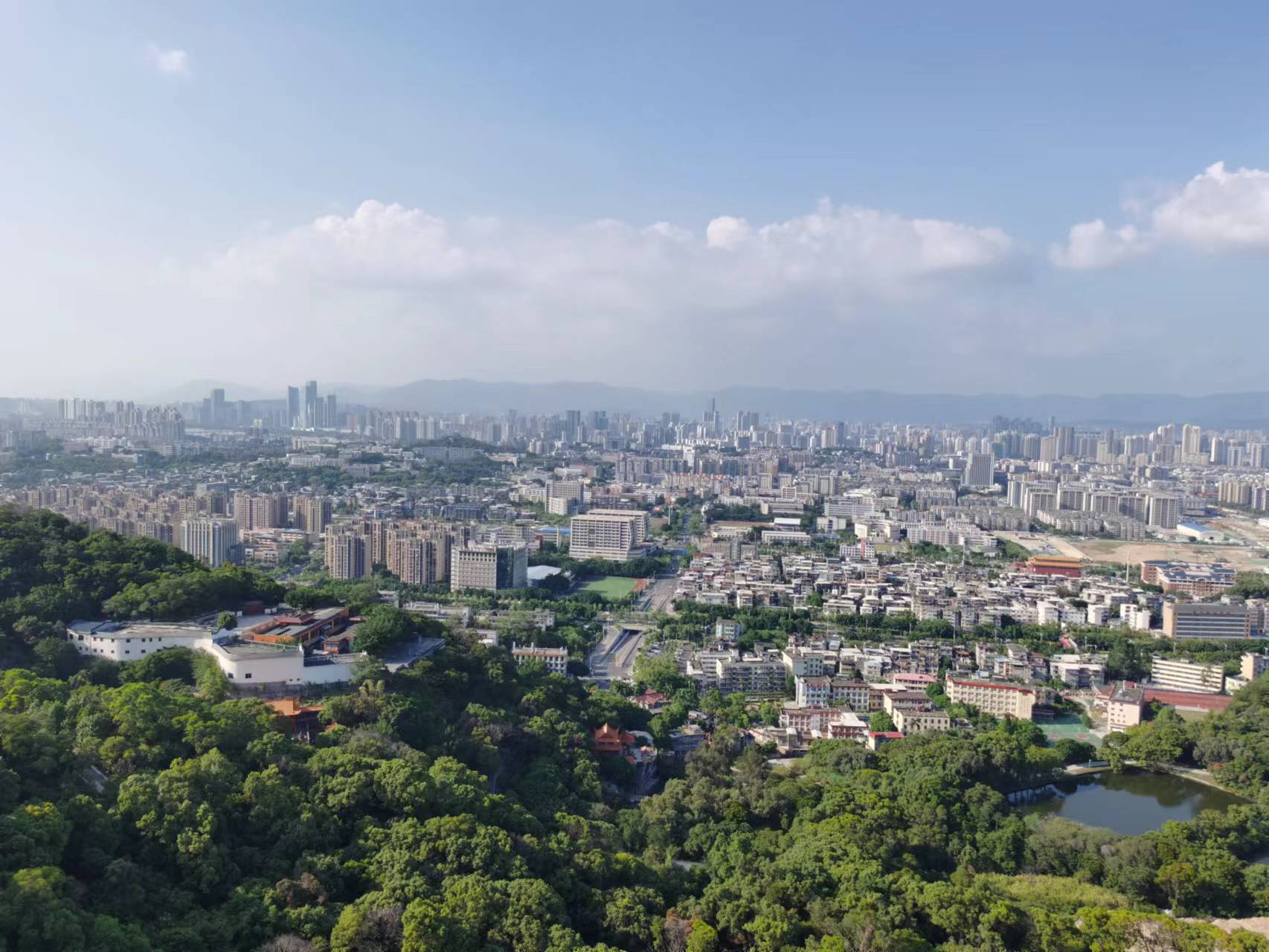 福州最新开盘房价多少钱一平方,福州和南京房价多少钱一平方