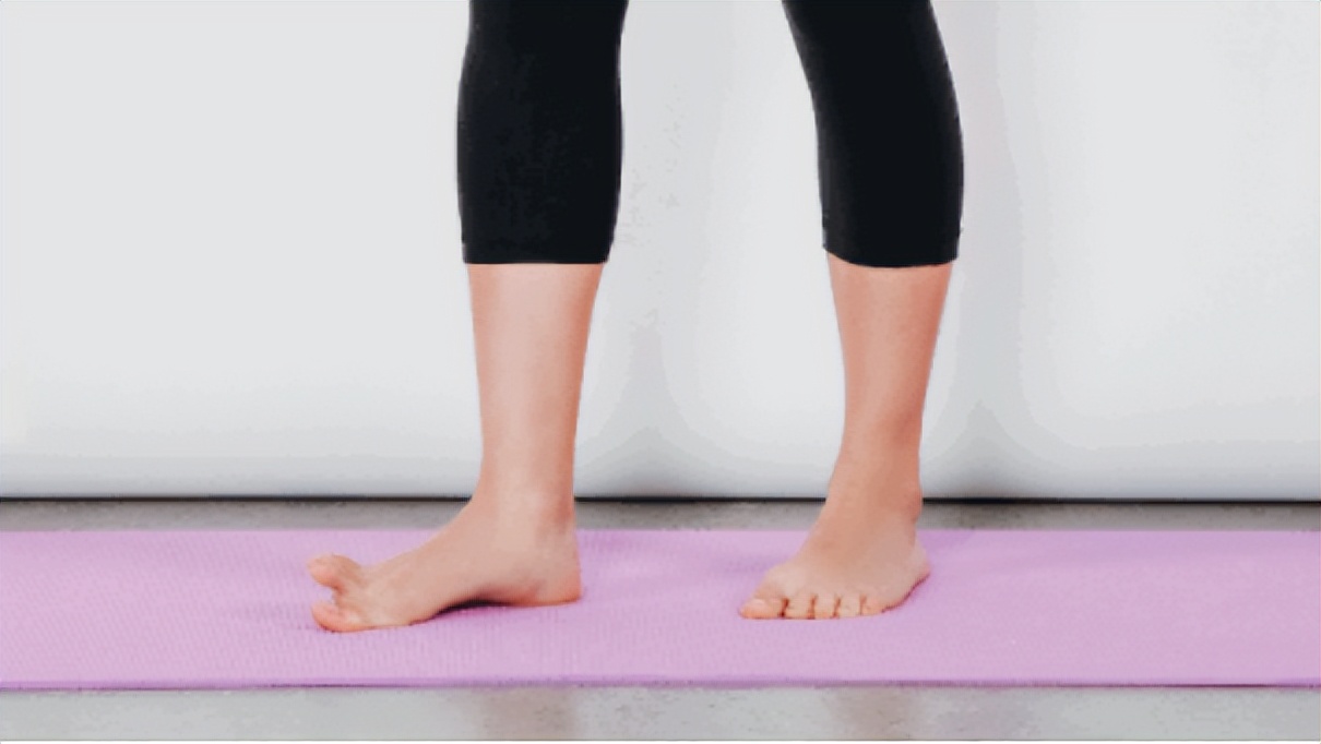 大拇脚趾往里歪怎么矫正,严重拇外翻脚趾畸形怎么办