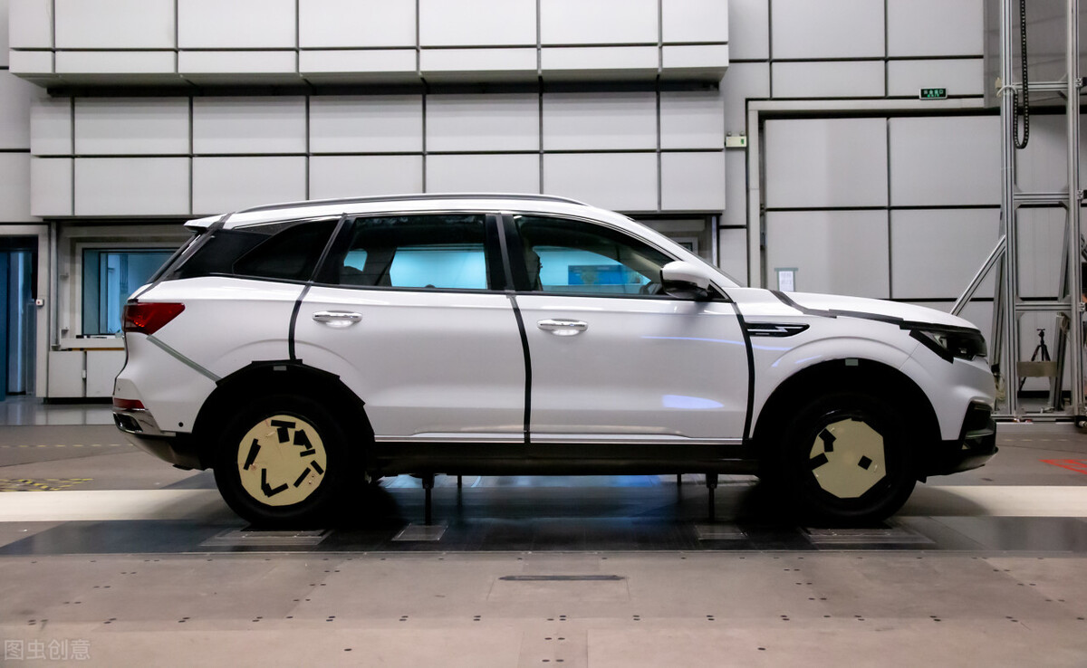 打蜡封釉和镀膜镀晶,镀膜跟封釉有什么区别