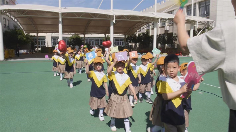 强体魄抗疫情,节奏感强的抗疫舞蹈