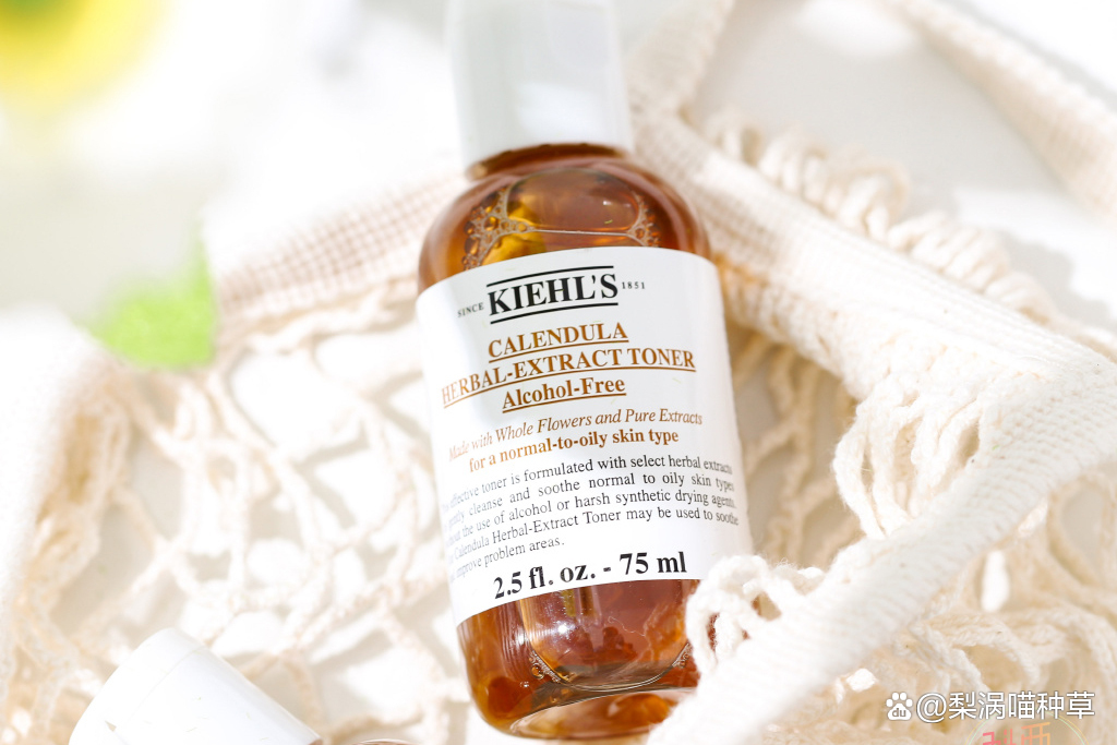 油皮护肤看起来油,油皮痘痘肌看过来