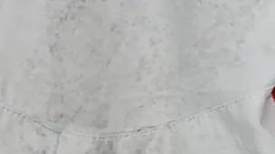 在家里如何把有霉斑的衣服清洗掉,棉t恤长霉斑怎么洗得干净