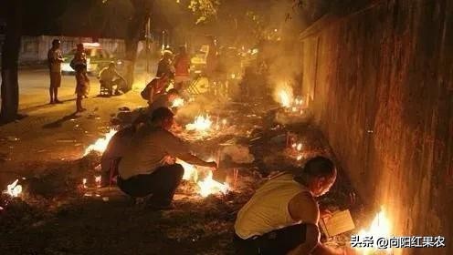 乡土八桂：七月中元话鬼节，吃鸭子、渡河公及其它