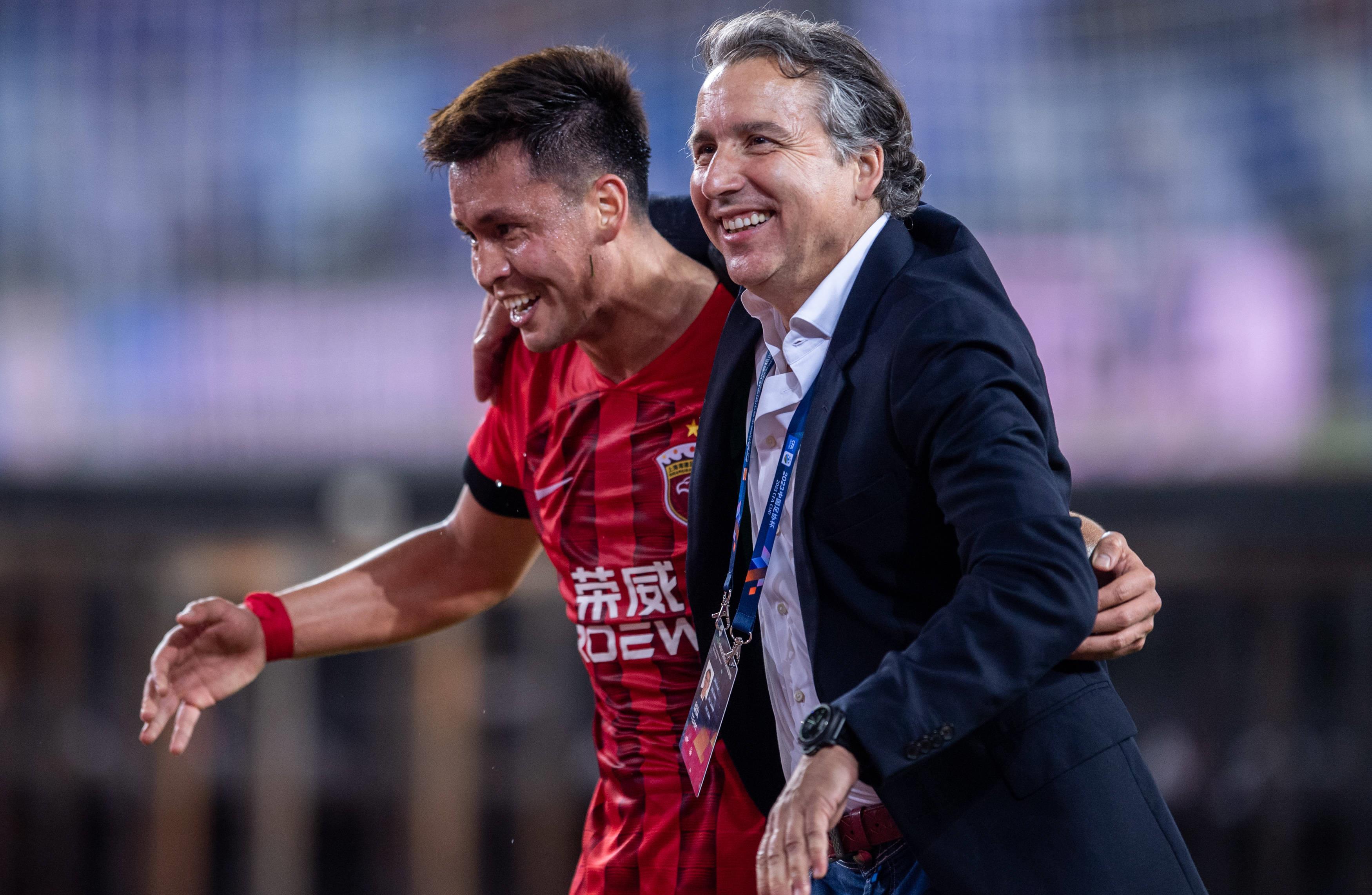 上海海港中超夺冠历程回顾,中超上海海港能提前六轮夺冠吗