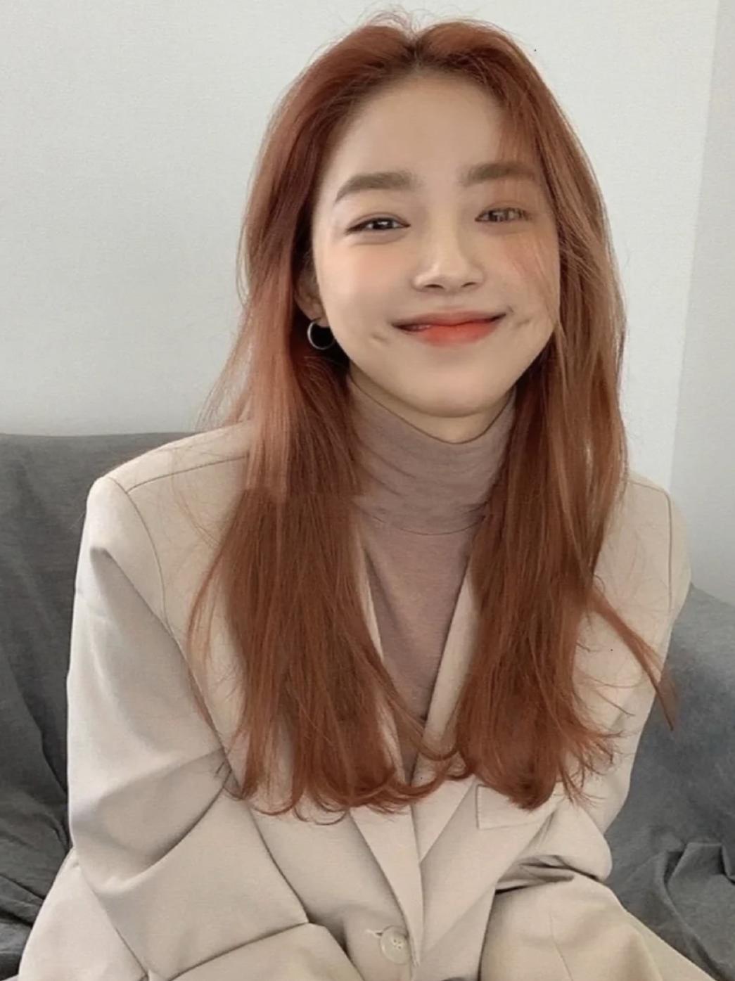 别再染挂耳染了，今年流行的“巴黎画染”太好看了