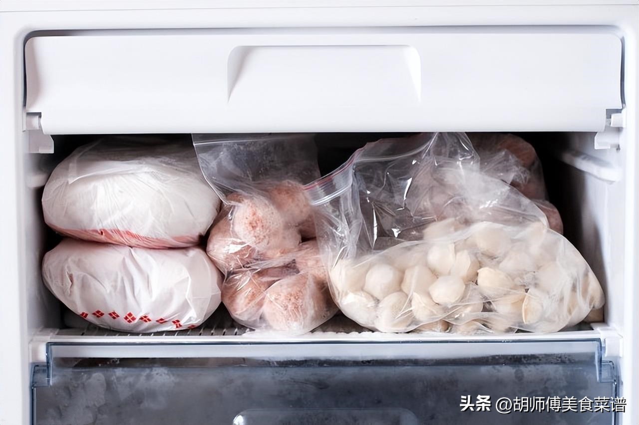 冰箱结冰很厚只需一招立刻脱落,防止冰箱结冰快速方法图解