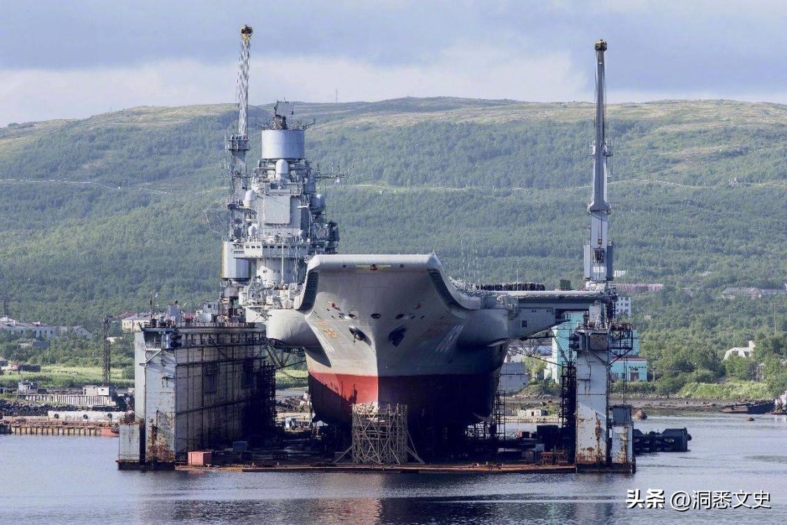 12亿美元买一架飞机，被外国轮着坑，印度是如何成为*火军**韭菜的？