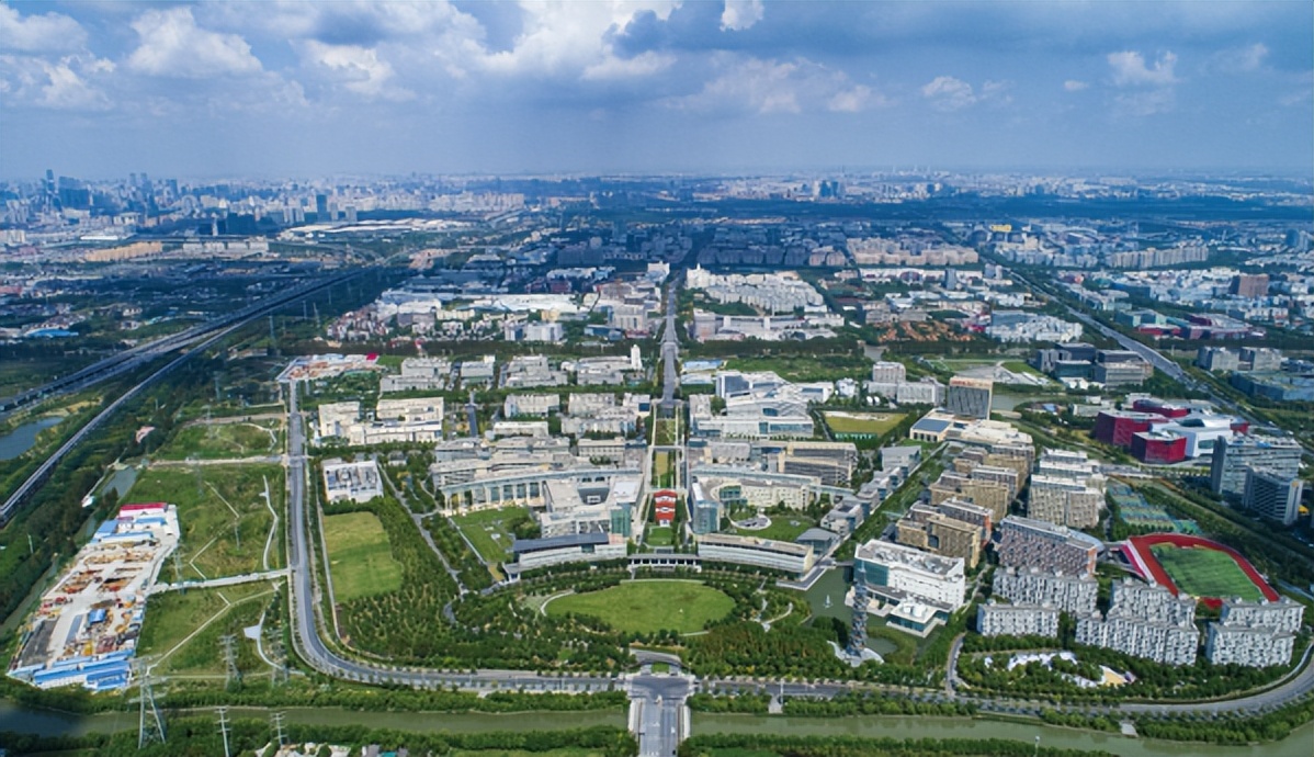 上海科技大学毕业生就业去哪了？本科生79%升学，平均年薪达15万