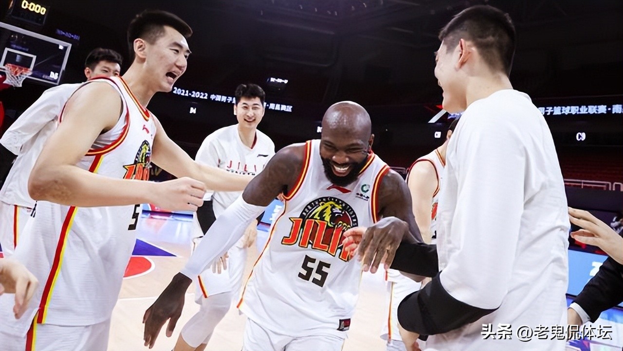 落后18分只剩两个球怎么逆转,落后18分还能逆转勇士