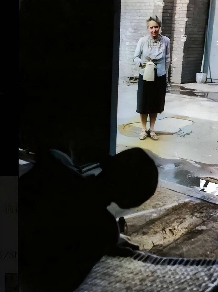 侵华日军*行暴**照片，女子为活命，脱下衣服让日本人拍摄，*辱侮**致死