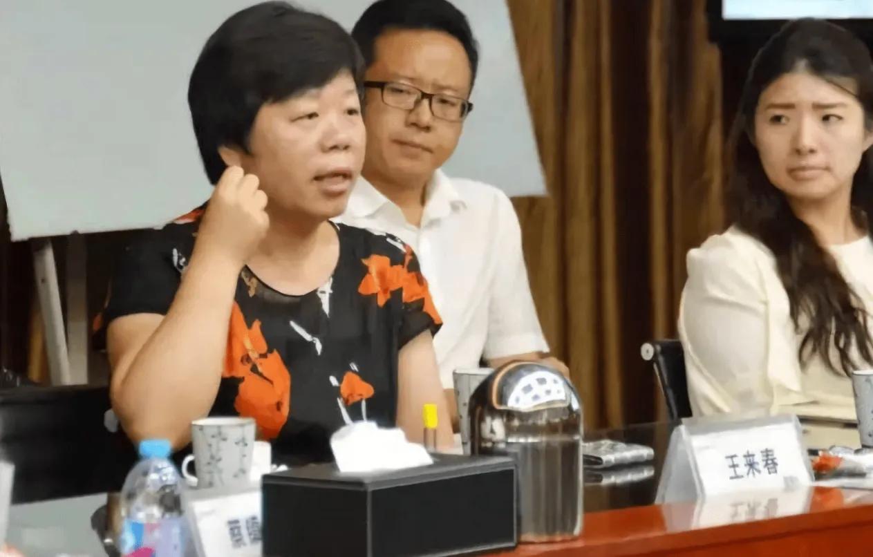 富士康打工妹如何做到身价千亿,富士康打工妹真的好混吗