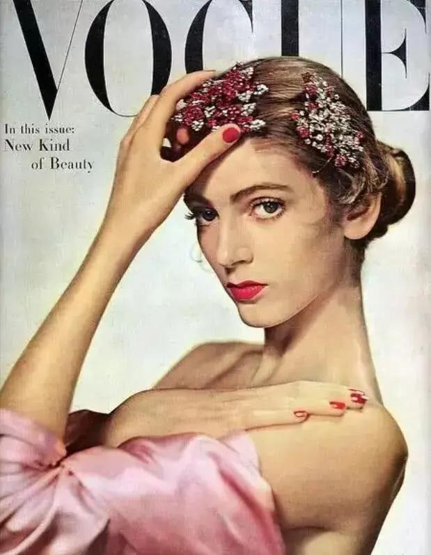 超模卡门年龄,92岁超模卡门潇洒优雅的代名词