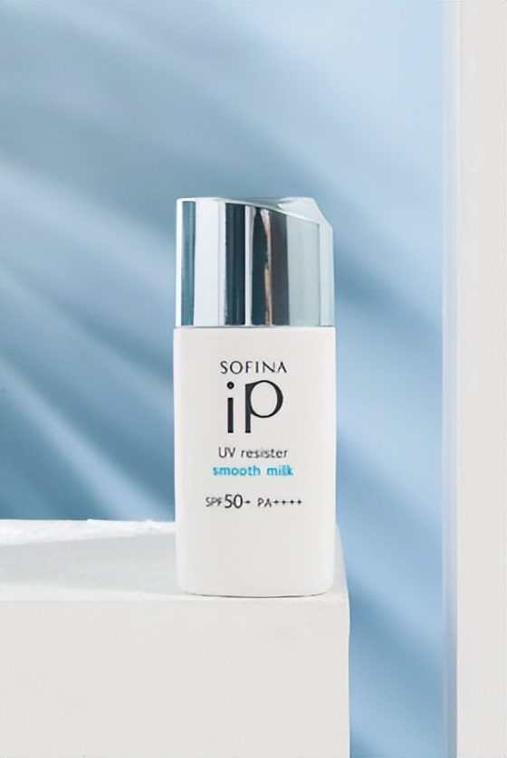 日常通勤低倍防晒提亮清透不油腻,适合日常通勤的防晒