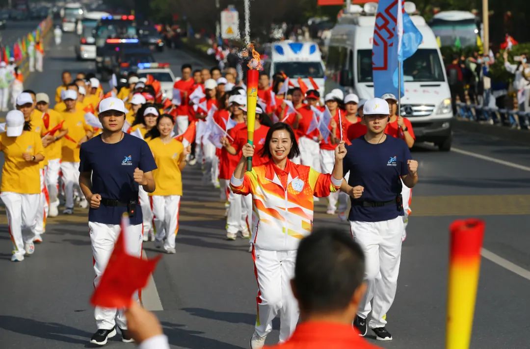 省运会火炬传递府谷站直播,省运会火炬传递