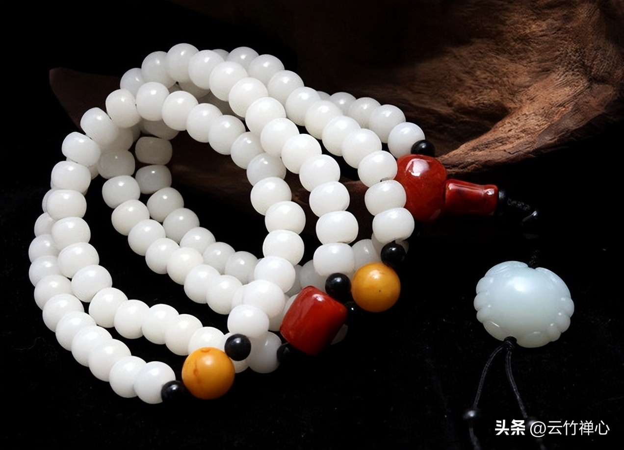 阿富汗玉是什么样的玉,阿富汗白玉是翡翠吗