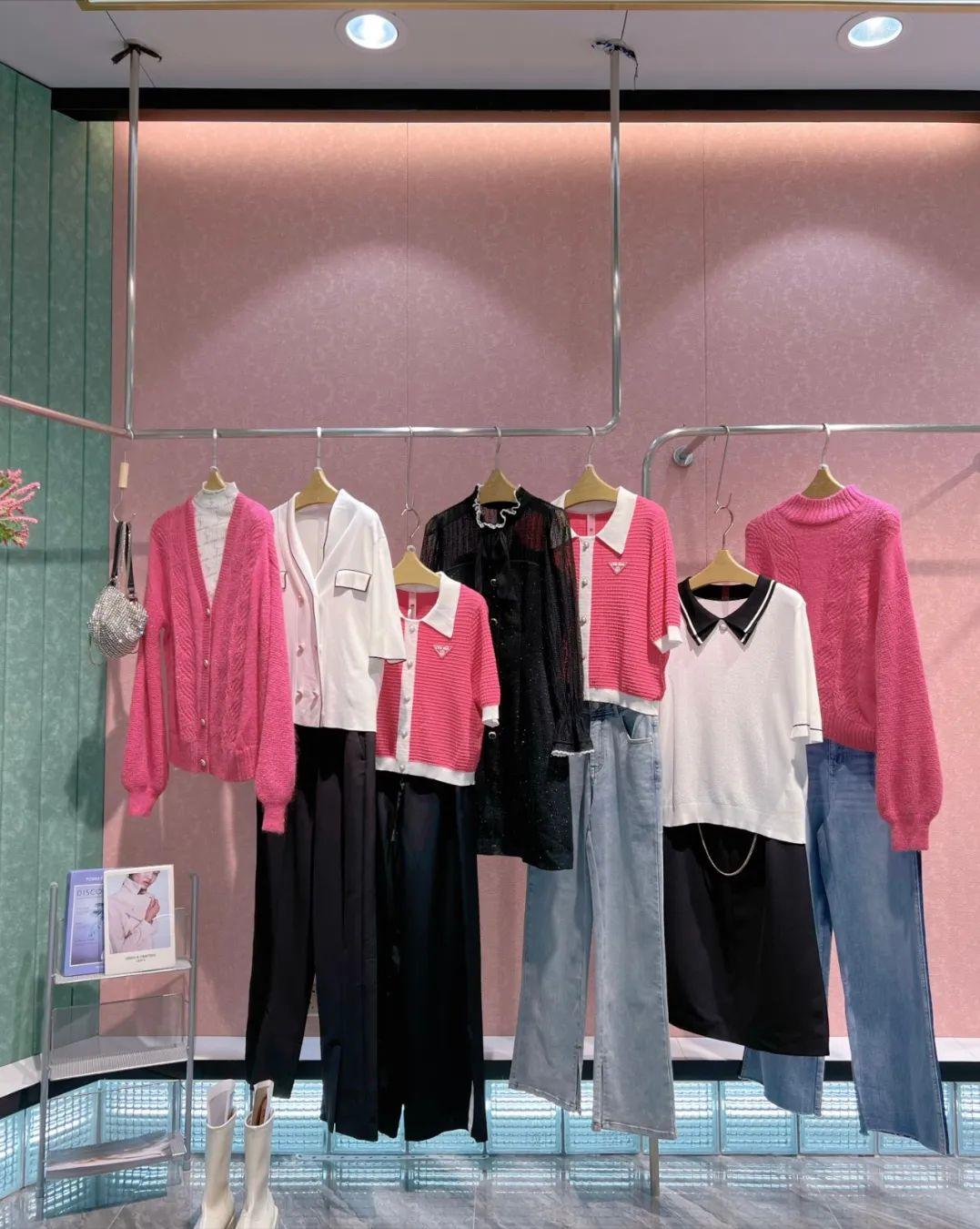 秋水伊人时尚女装桑蚕丝,秋水伊人女装正品清仓风衣直播