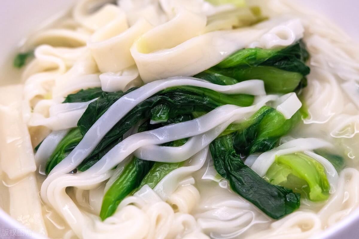 农村老太太们晚年生活的现状,50后的农村老太太也要活出自我