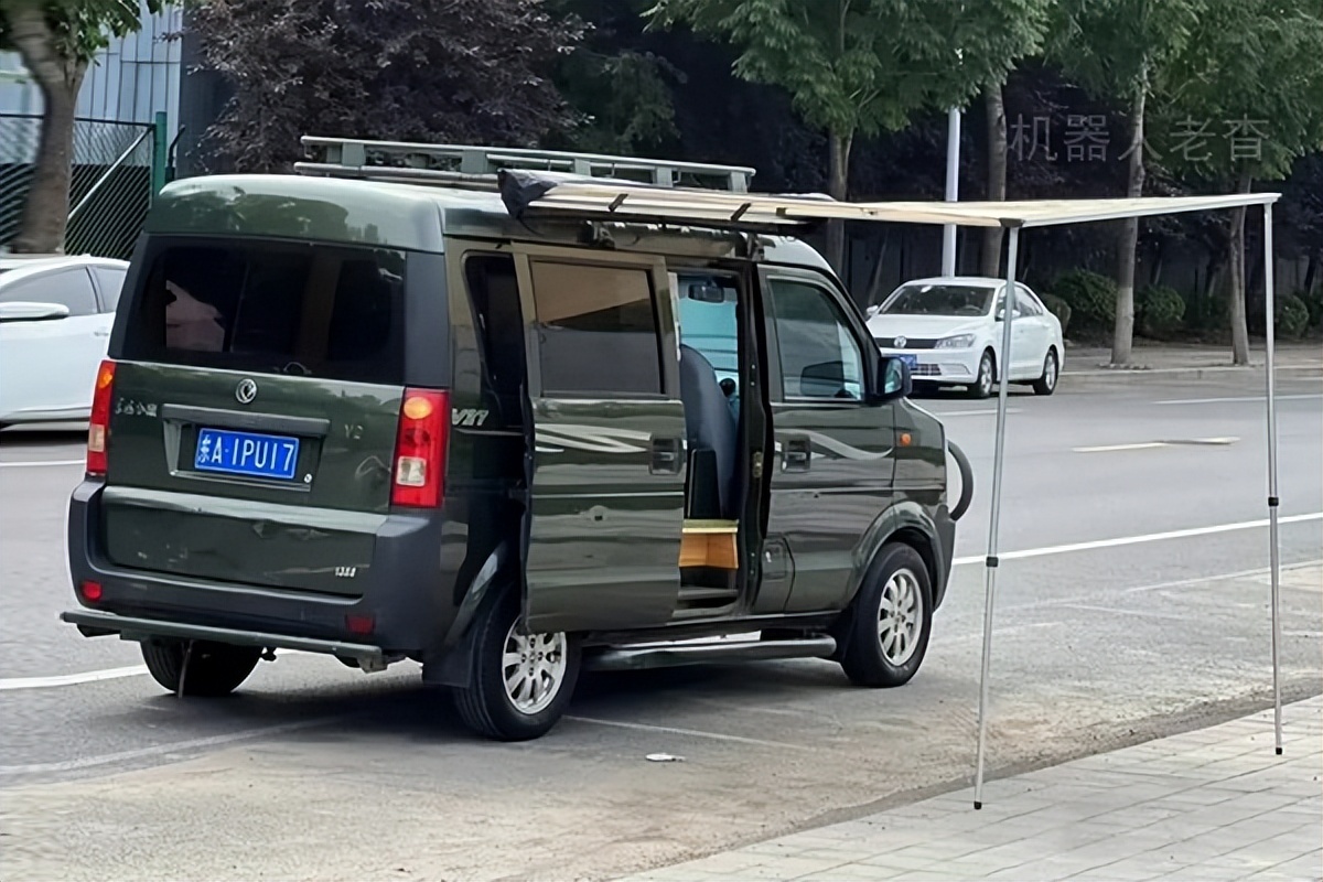 东风小康v27四驱加长版改装露营车,东风小康v27四驱五座加长露营