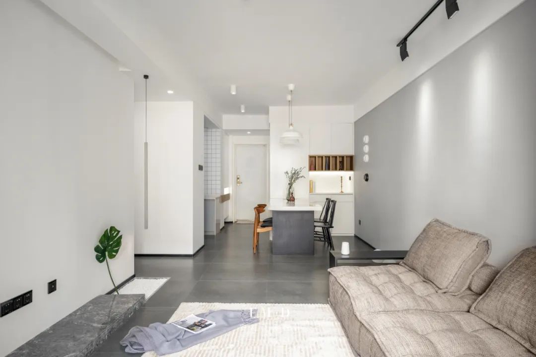 屋子太暗不想开灯怎么引进阳光,室内黑采光不好怎么办