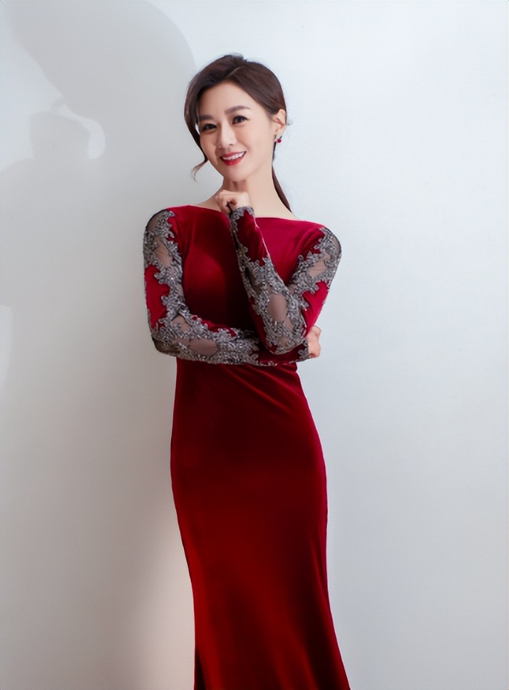 国足太太团真实身材,国足太太团斗艳美如画