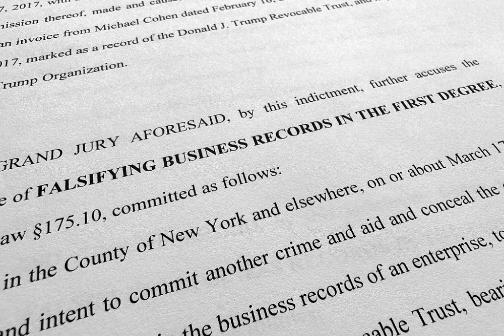 特朗普犯了什么罪判多少年,特朗普被判了多少年