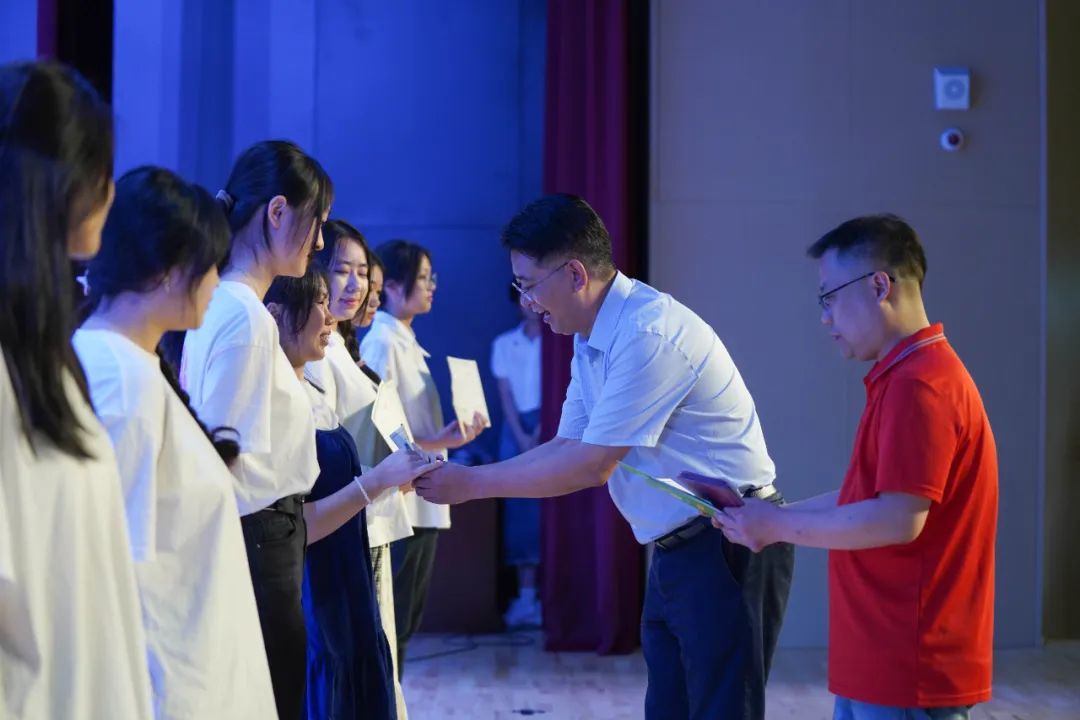 重庆市江北中学毕业典礼|情系江中青云万里