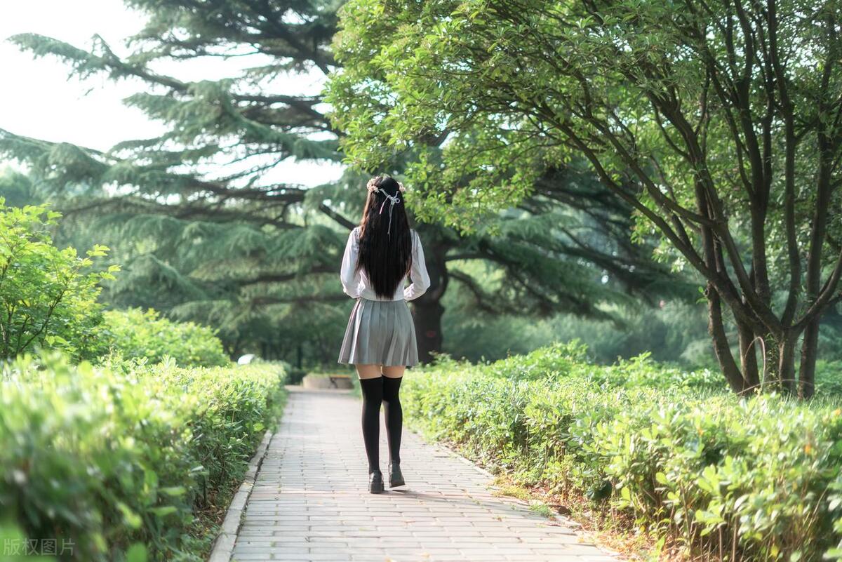 马上520了应该送礼物给女生吗,520当天送礼物应该怎么说第一句话