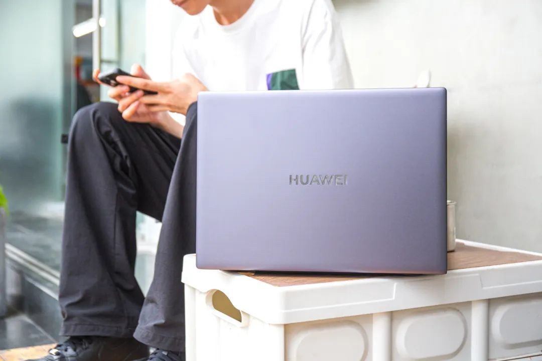 华为matebook14语言翻译,华为matebook16如何实现实时翻译