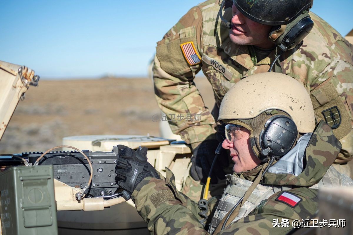 欧洲第一支M1A2美式坦克旅：波兰*队军**训练和准备到哪步了？