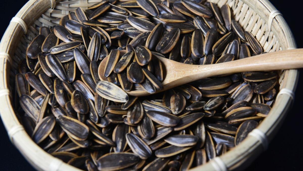 白手起家卖水果,白手起家卖豪车