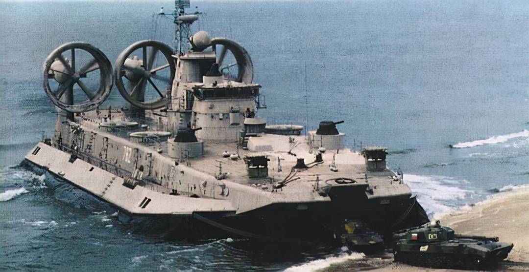 美媒:花3亿美元买4艘欧洲野牛,中国人傻钱多!结果被打脸