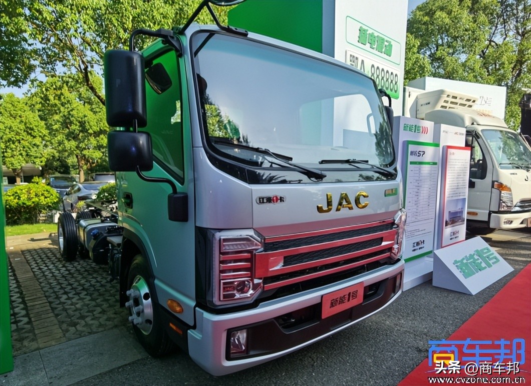 混合动力轻卡柴油版,汽油轻卡和柴油轻卡