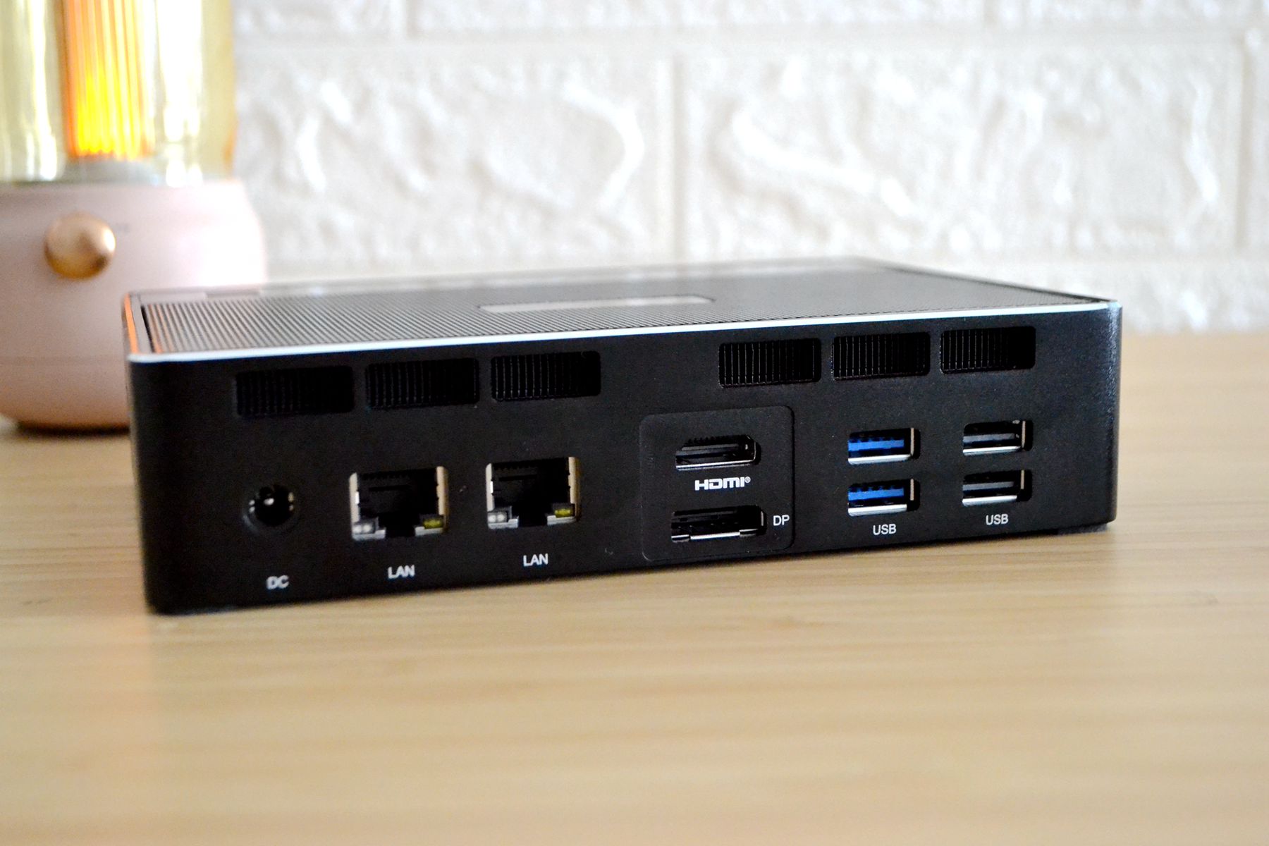 传统主机被取代？同样的性能，体积小了N倍!零刻GTR5迷你主机测评