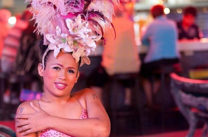 泰国美女与人妖怎么区分,在泰国如何区分人妖和女性