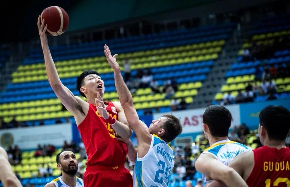 男篮周琦出战,王哲林为何与周琦拉开差距了