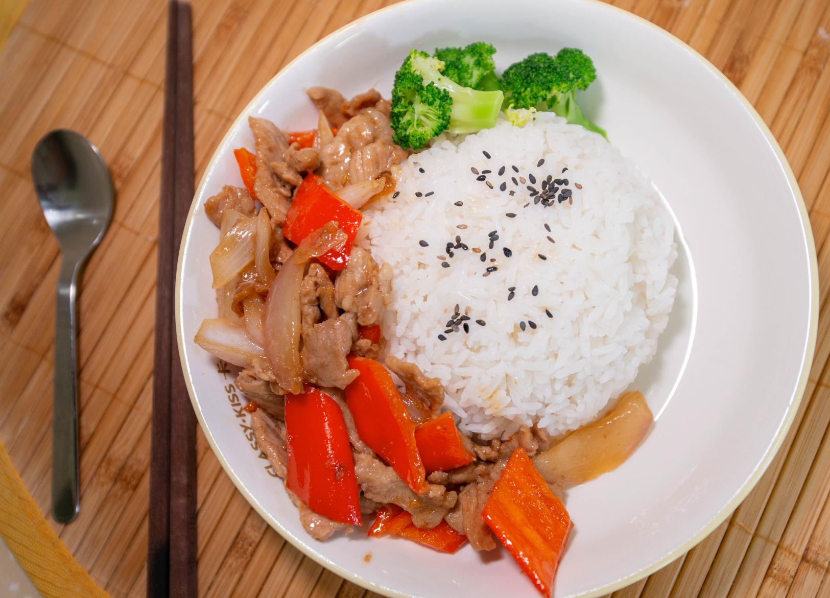 米饭煮的好和电饭煲有关系么,煮了5天的米饭还能吃吗